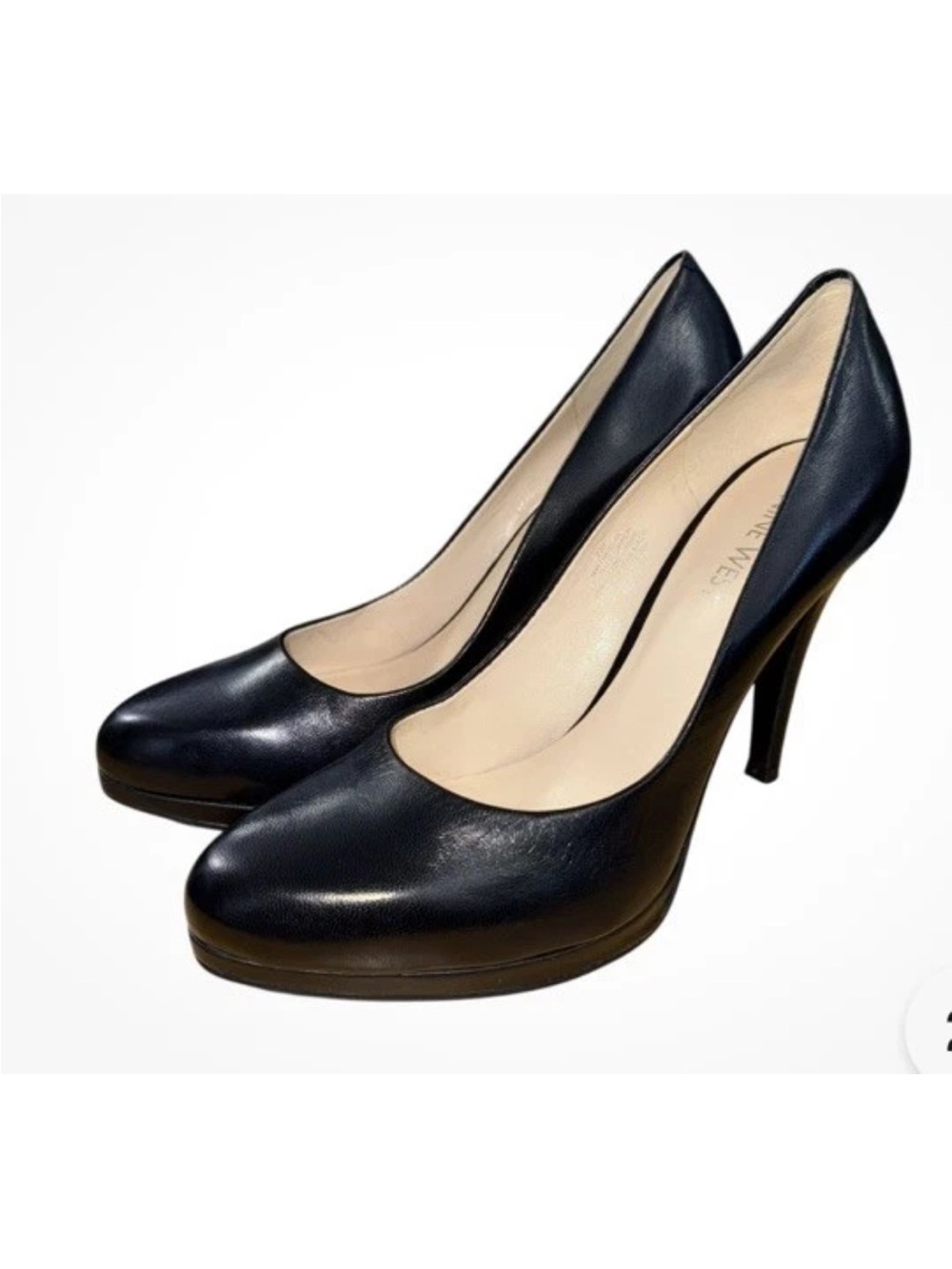 Nine West Black Leather Heels Pumps Size 9